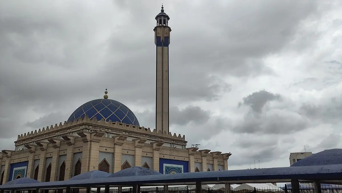 La Grande Mosquée du Plateau à Abidjan avec son minaret