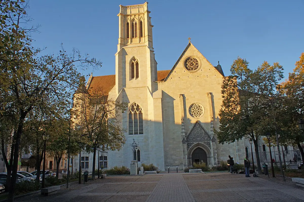 La cathédrale Saint-Caprais d’Agen et son clocher