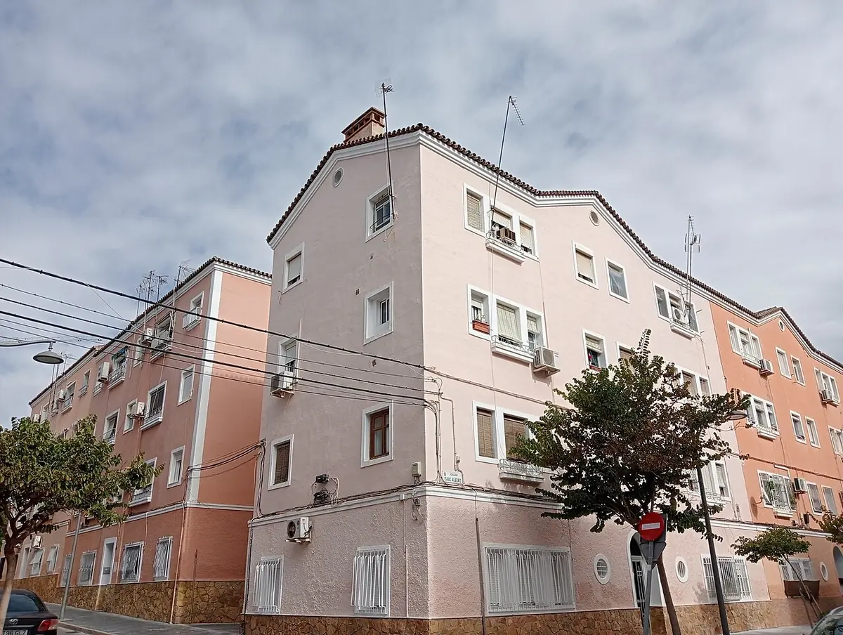 Un immeuble d’habitation du quartier de la Plaza de Toros, Almería