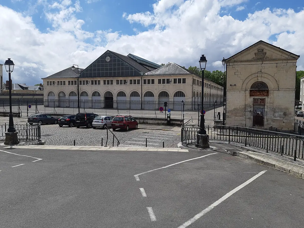 La Halle au blé de Bourges, ancien marché couvert du centre-ville