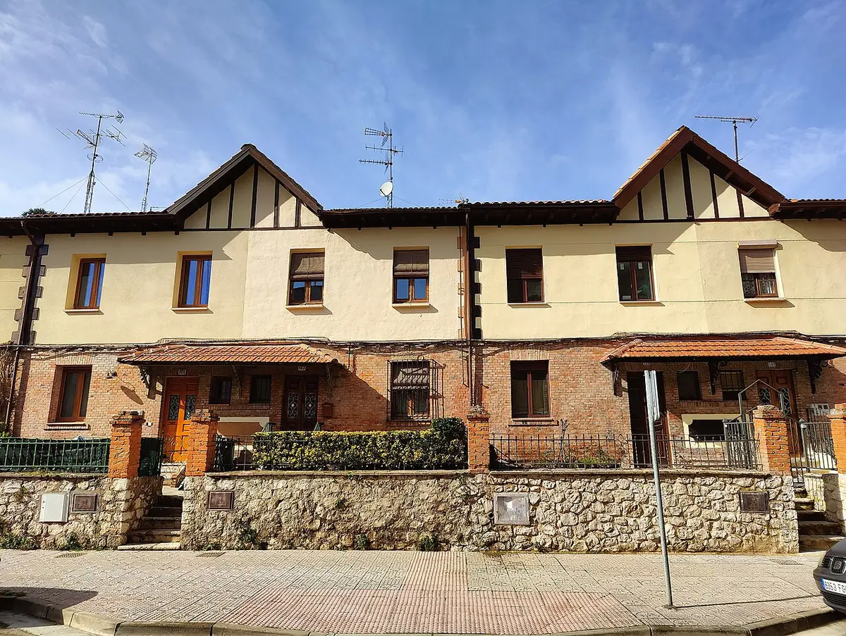 Des maisons mitoyennes de la calle San Francisco à Burgos
