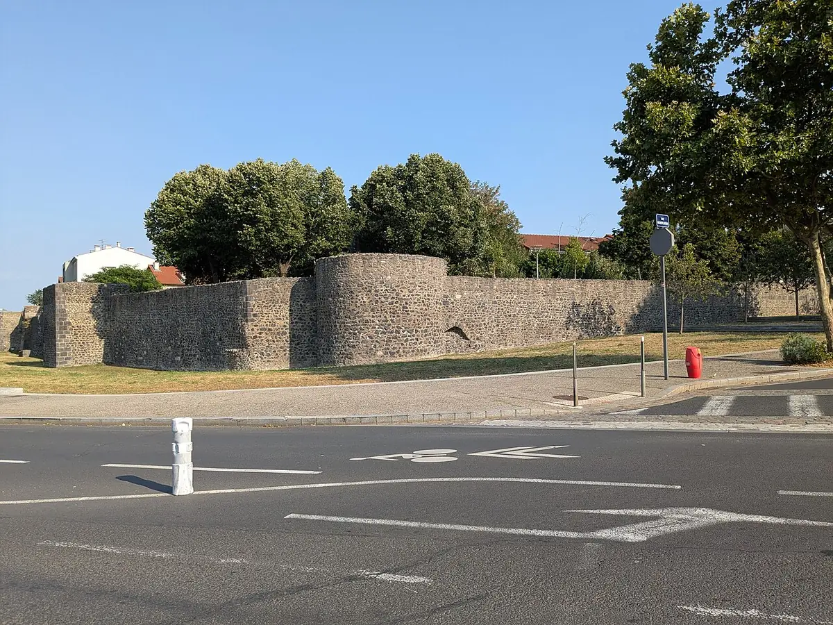 Les remparts de Montferrand, quartier historique de Clermont-Ferrand