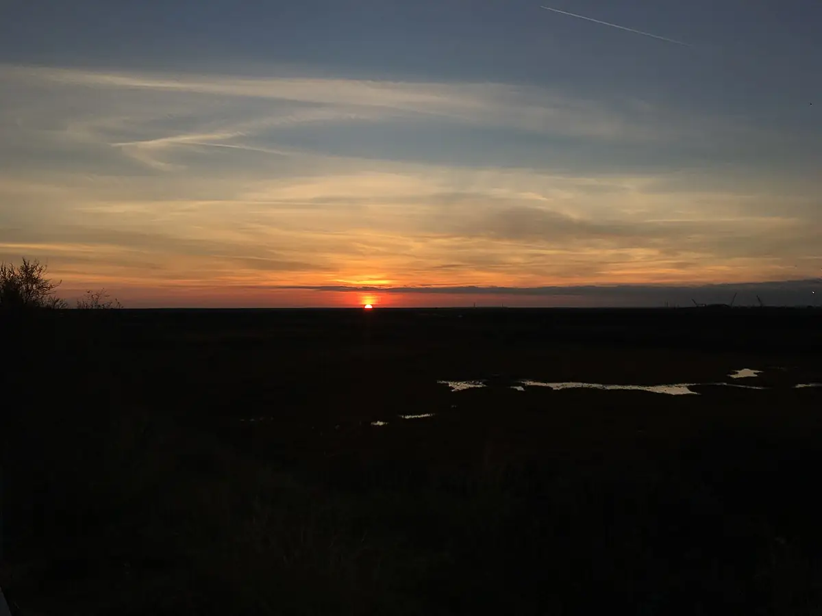 Coucher de soleil sur la lagune de Ria Formosa, près de Faro