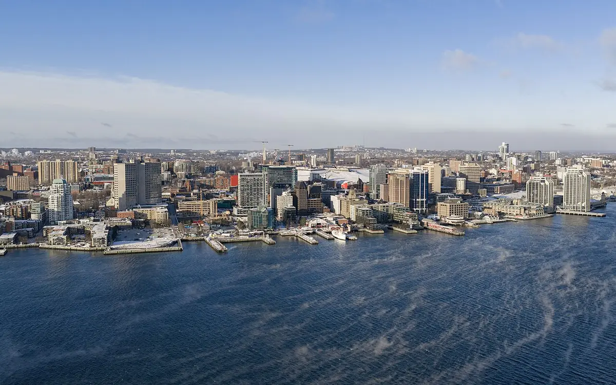 Vue aérienne du centre-ville de Halifax et de son port
