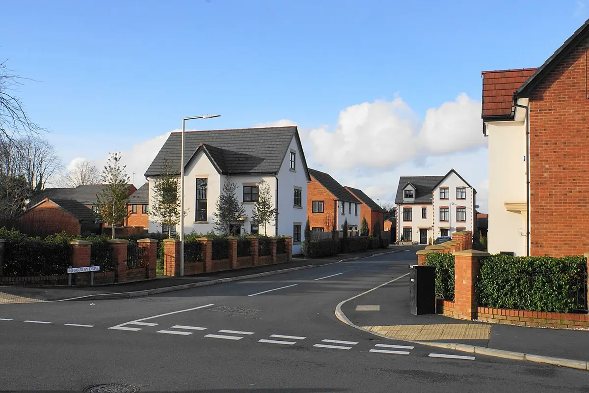 De nouvelles maisons jumelées sur un lotissement tranquille de Manchester