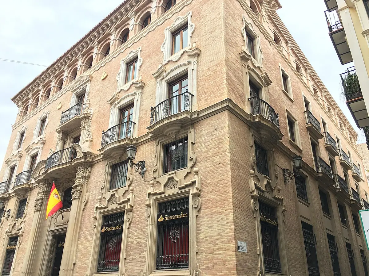 La façade ornée de la Casa-Palacio de los Pagán, calle Trapería
