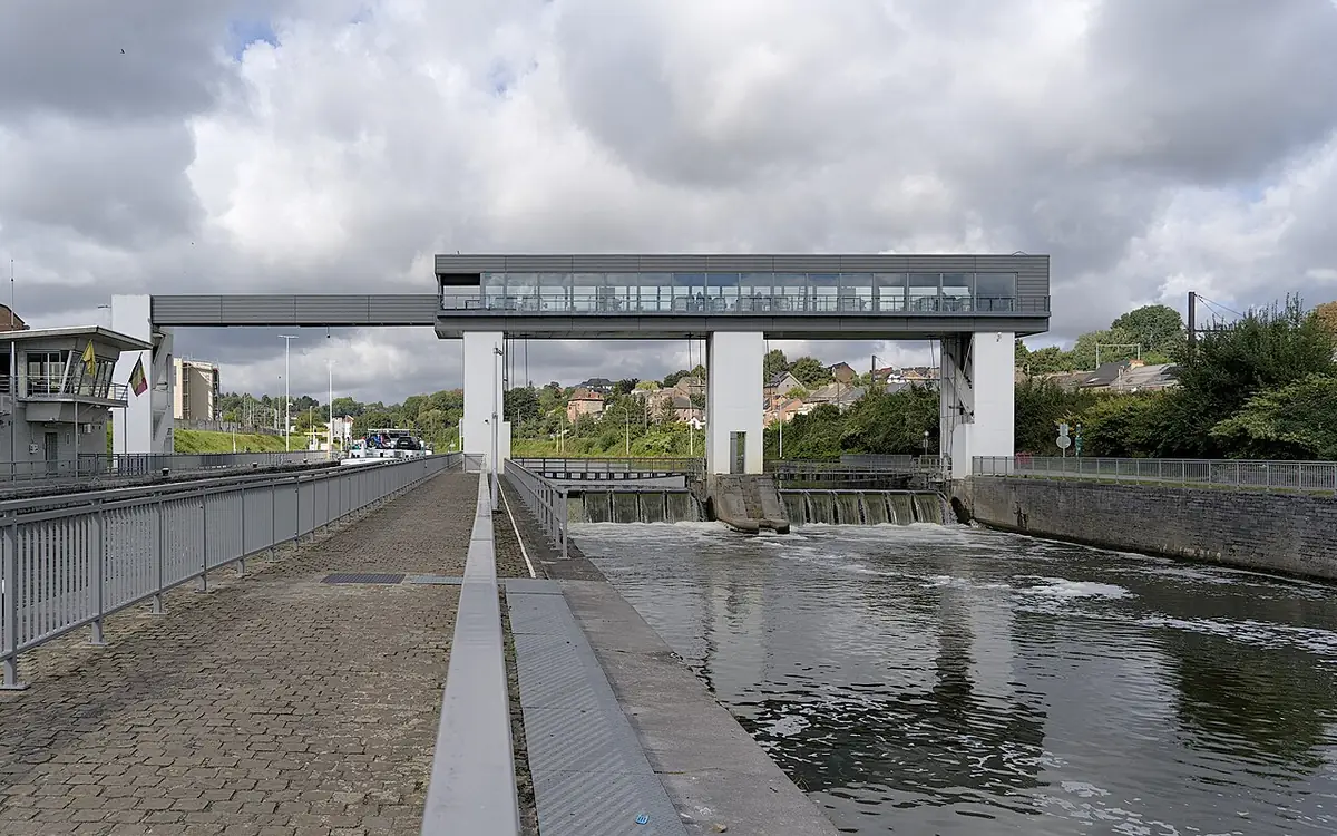 Le barrage-écluse de Salzinnes sur la Sambre à Namur