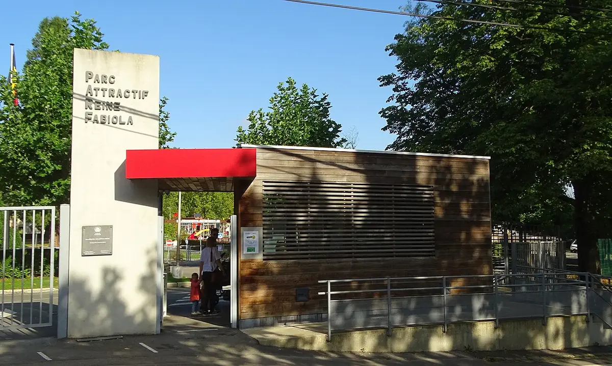 L’entrée du parc attractif Reine Fabiola à Namur