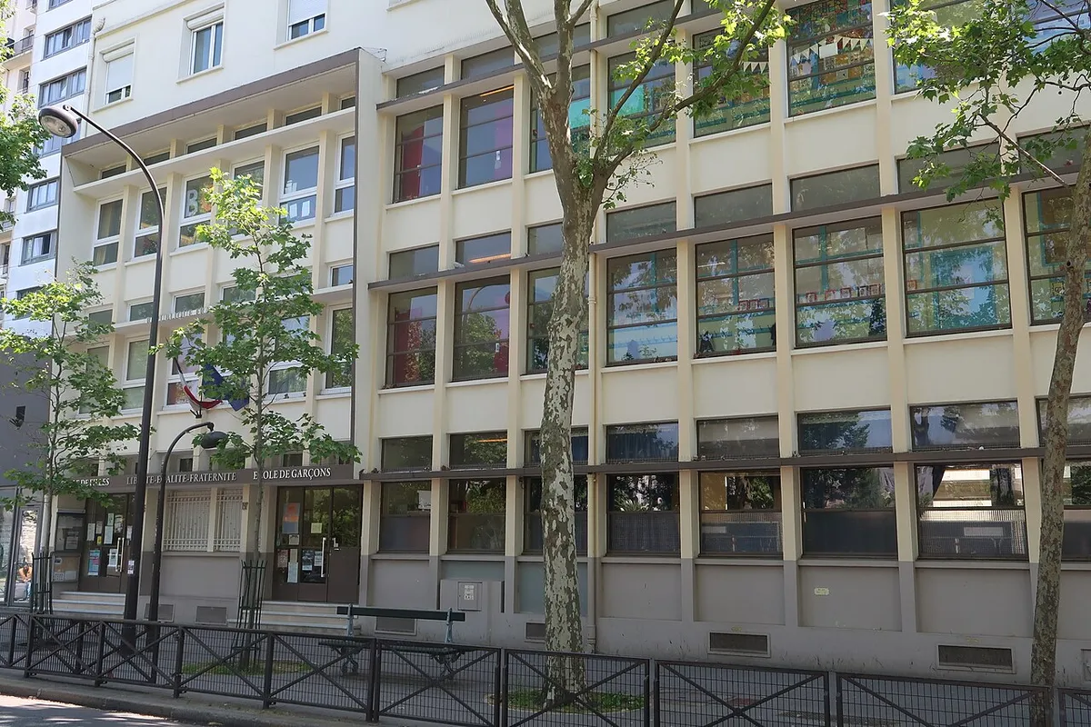 École élémentaire n°195-197 rue Saint-Charles (Paris, 15e)