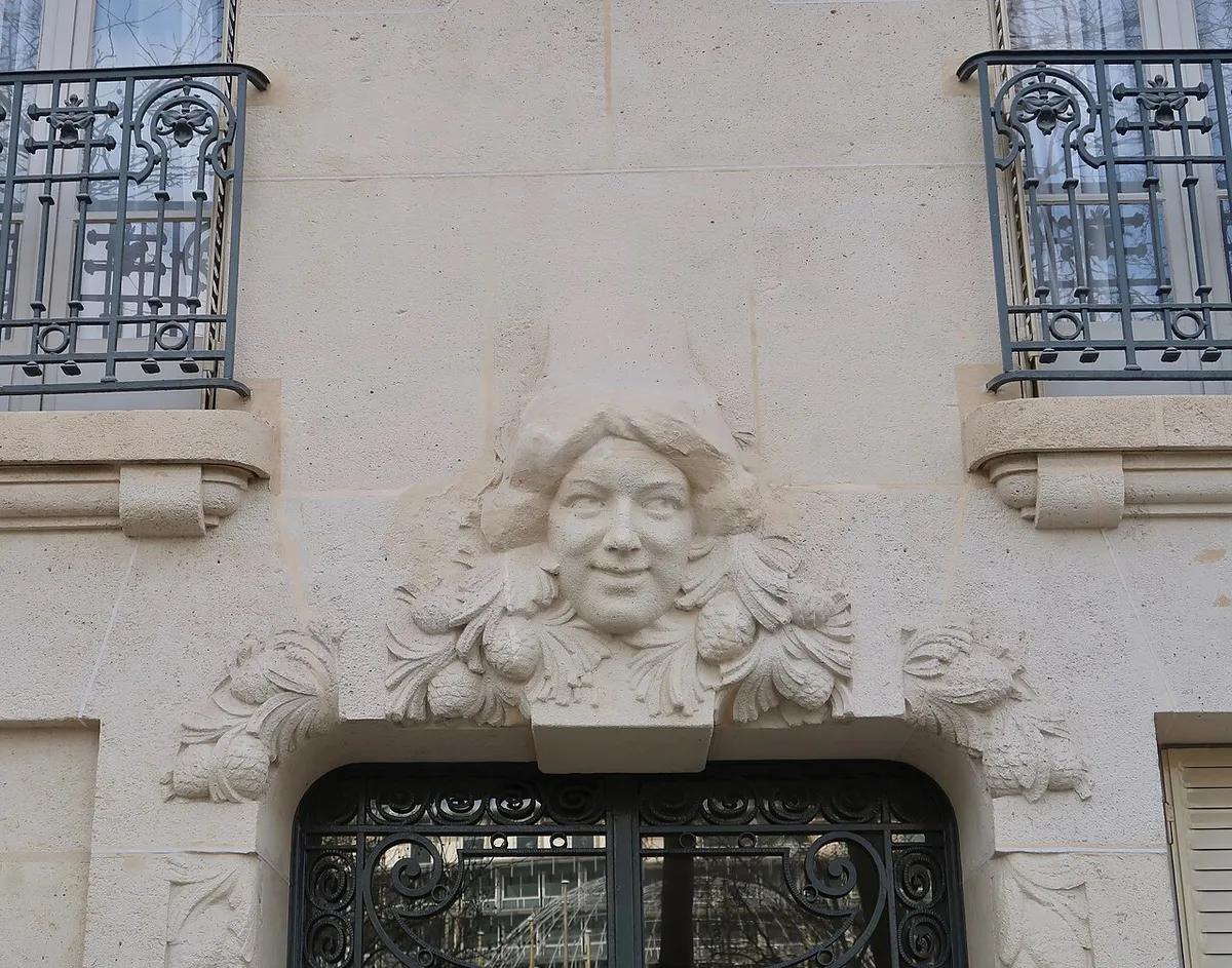 112 bis avenue de Suffren (Paris, 15e).