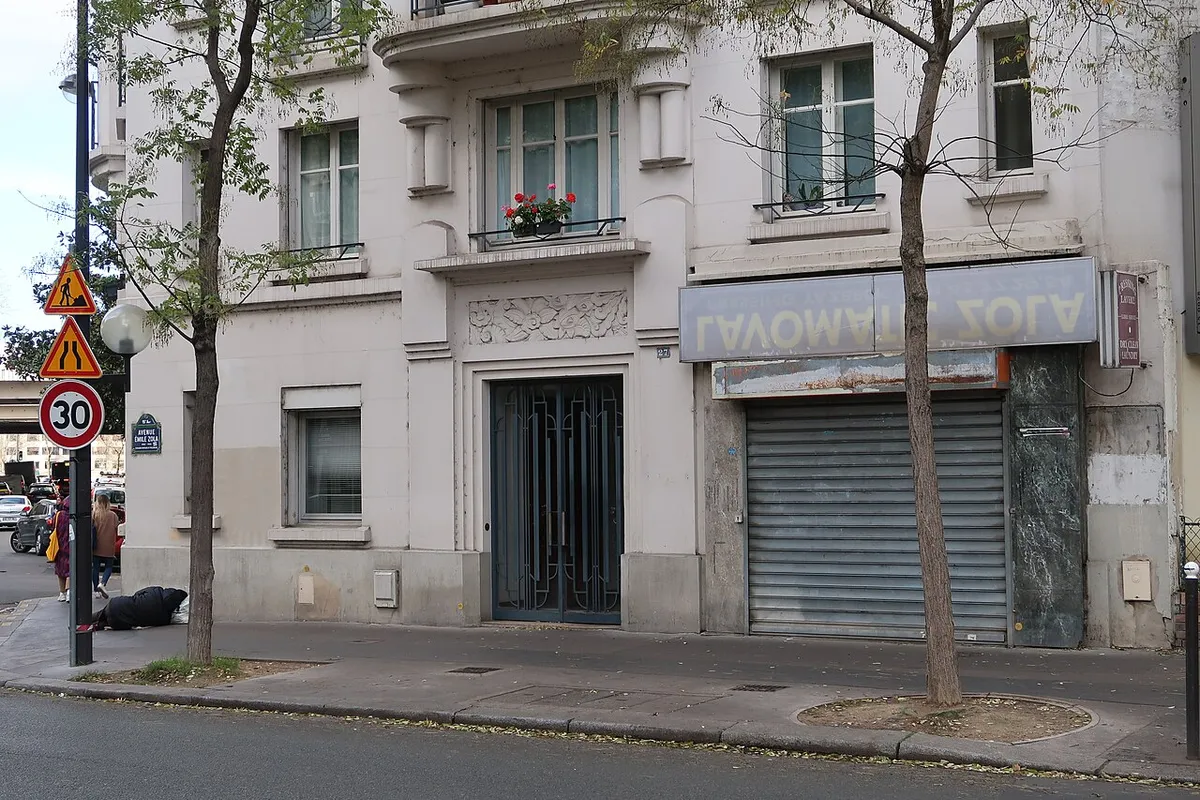 27 avenue Émile-Zola (Paris, 15e).