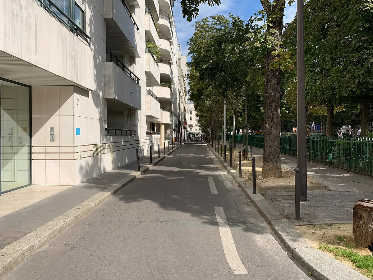 Place du Commerce, Paris.
