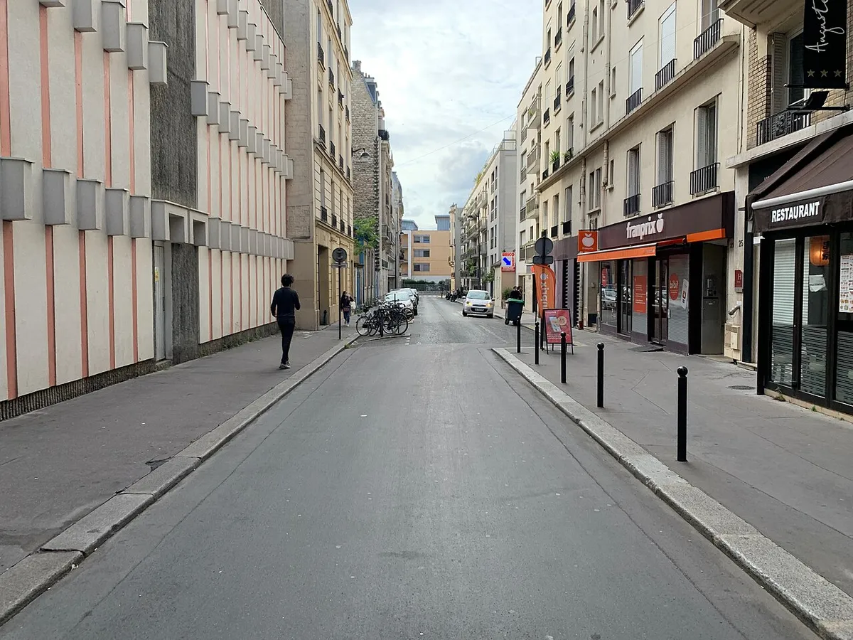 Rue Alain Chartier, Paris.