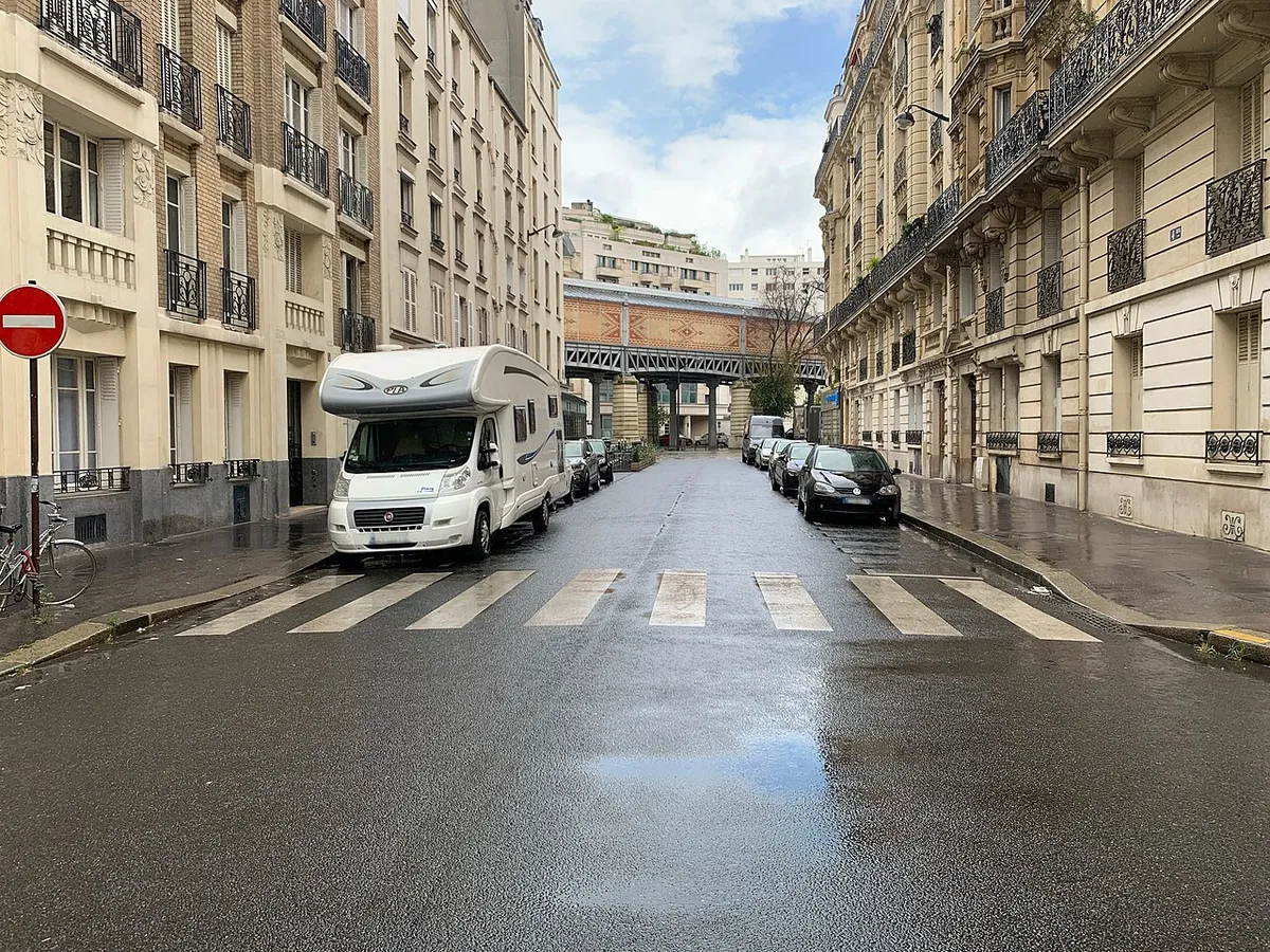 Rue Barthélemy, Paris.