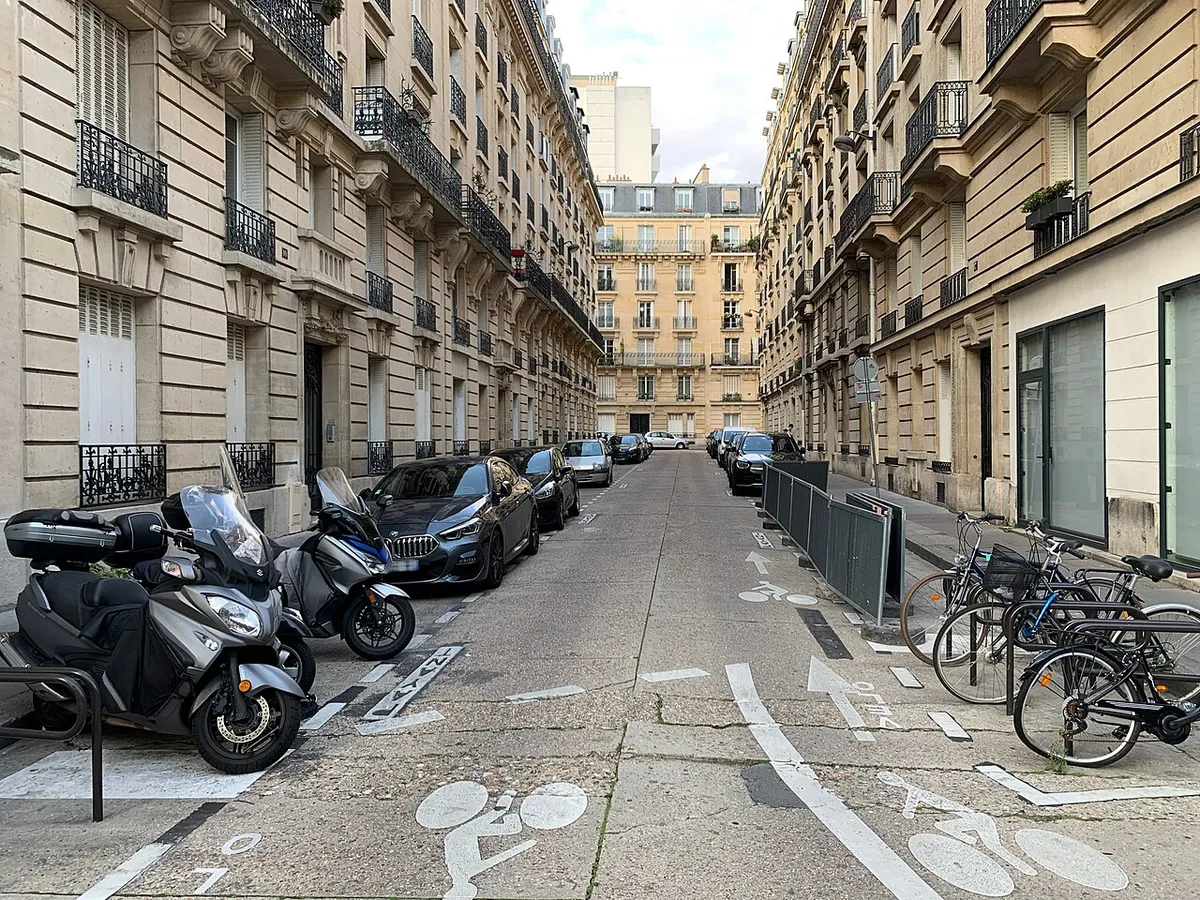 Rue Bouilloux-Lafont, Paris.