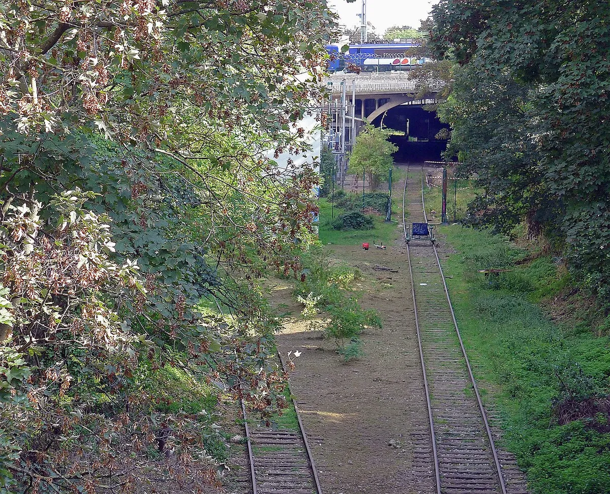 Ligne de Petite Ceinture vue de la rue Brancion - Paris XV
