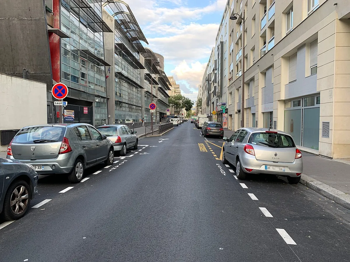 Rue Cauchy, Paris.