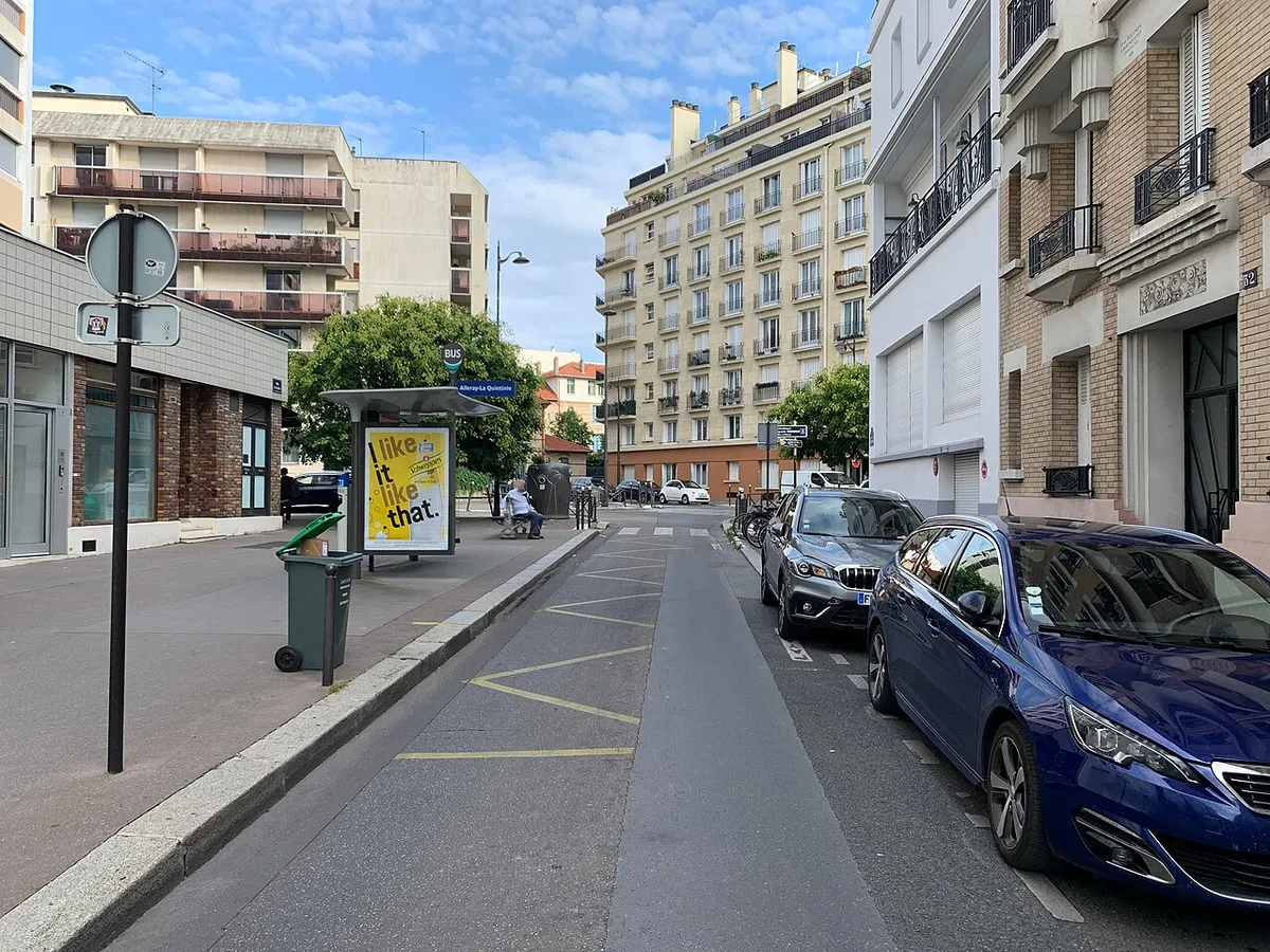 Rue d'Alleray, Paris.