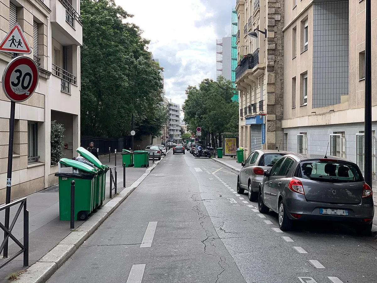 Rue d'Alleray, Paris.