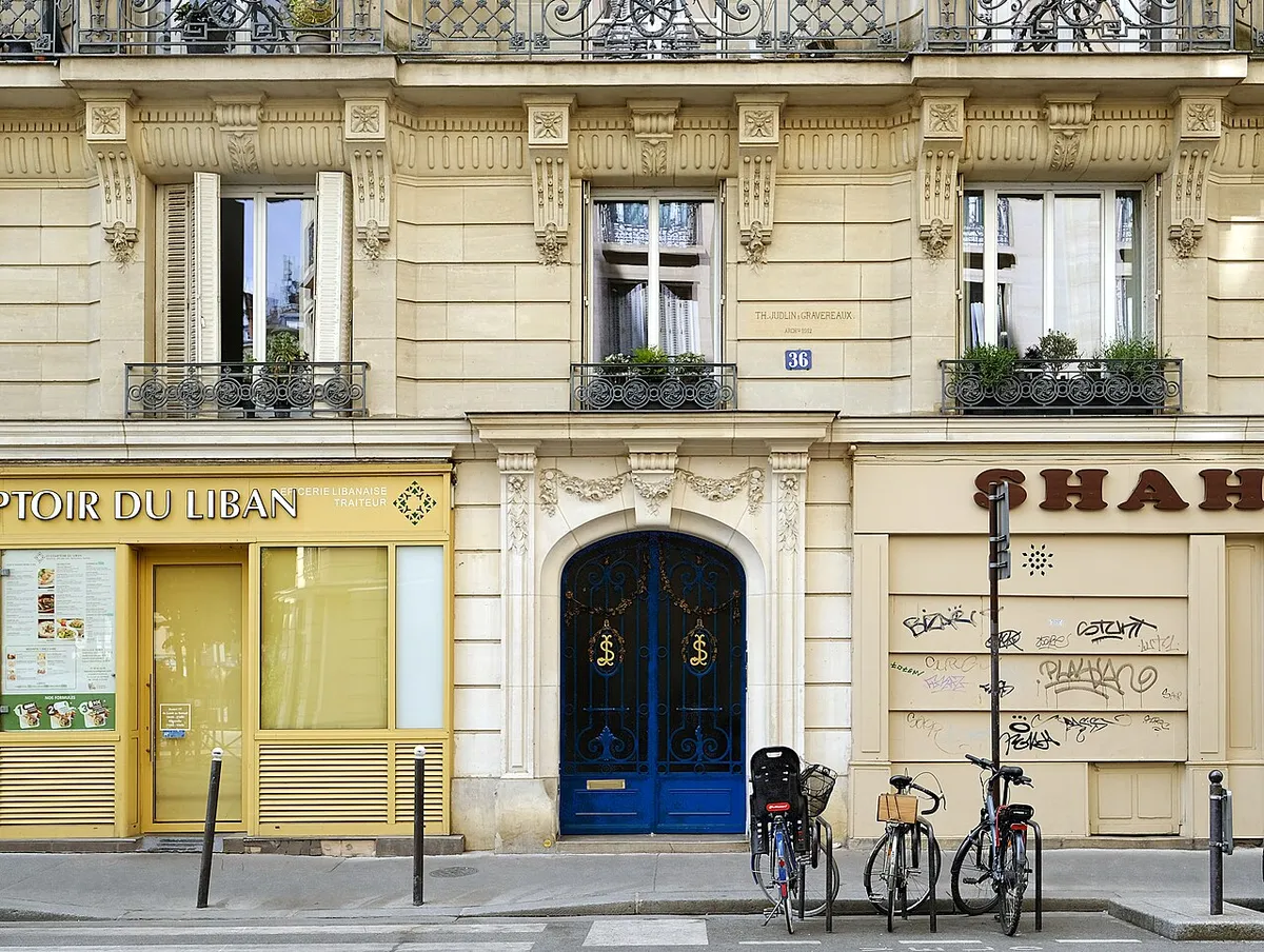 Rue du Laos (n°36 : immeuble de 1912, architectes Th. Judlin et Gravereaux)