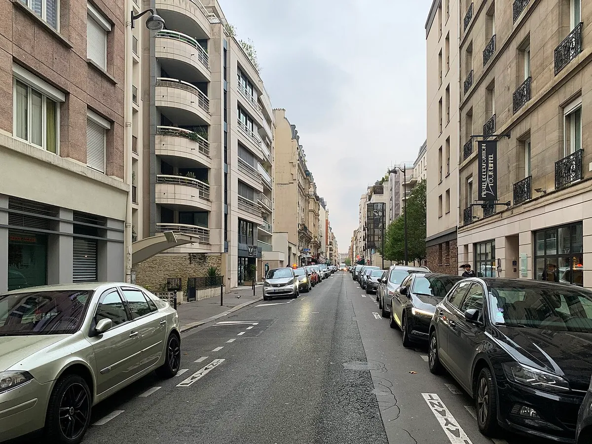 Rue du Théâtre (Paris) en octobre 2019.