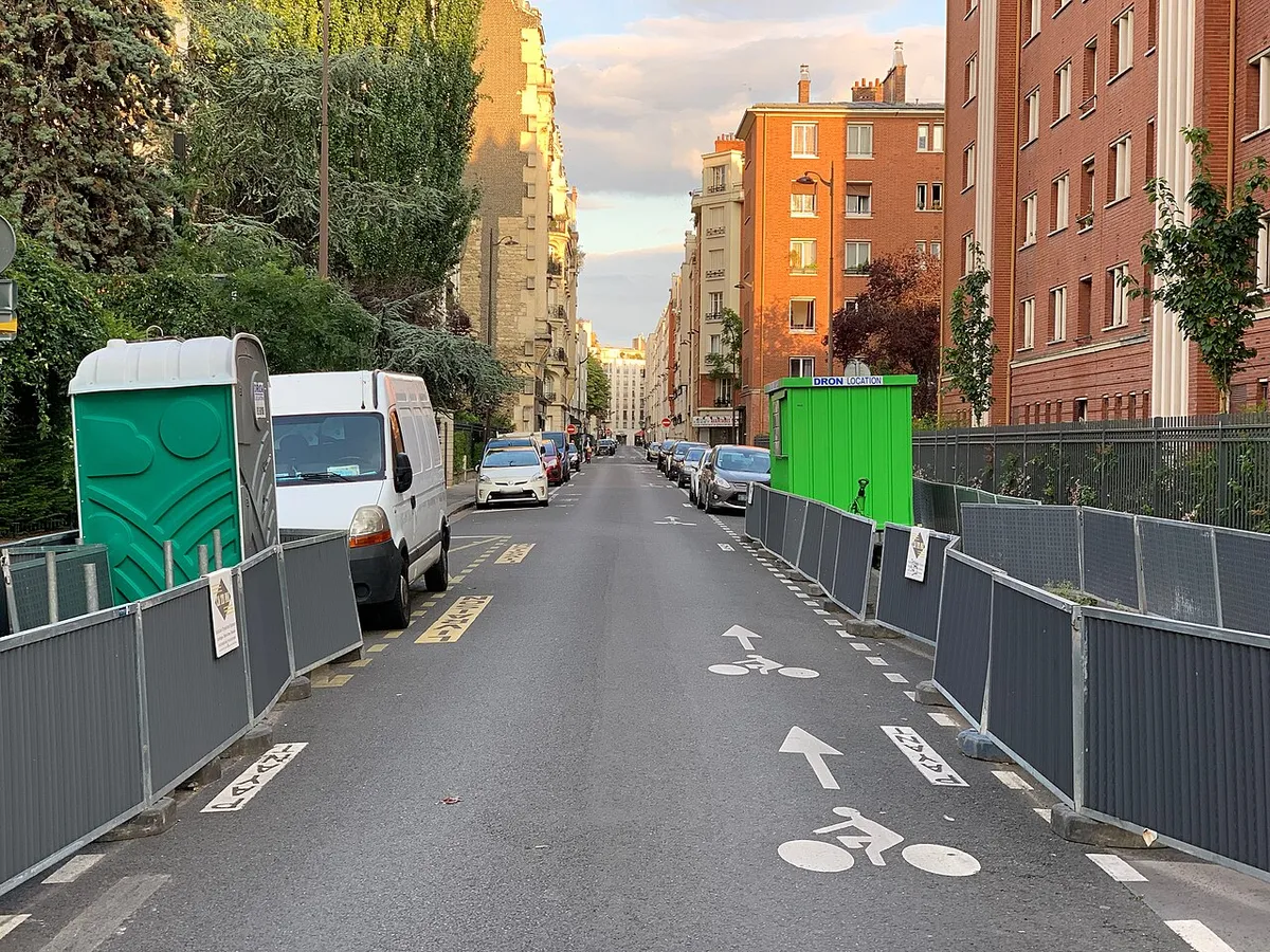 Rue Duranton, Paris.