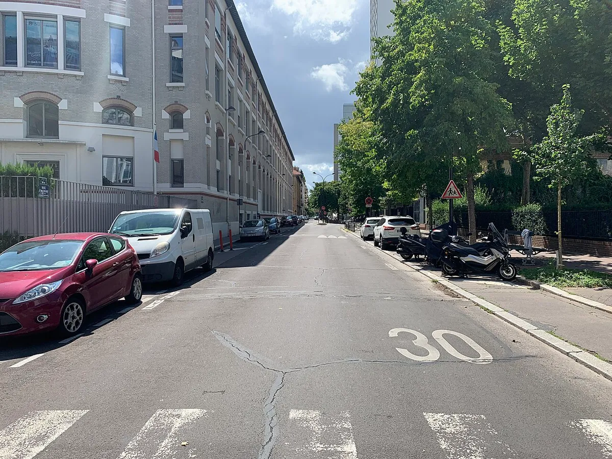 Rue Émeriau, Paris.