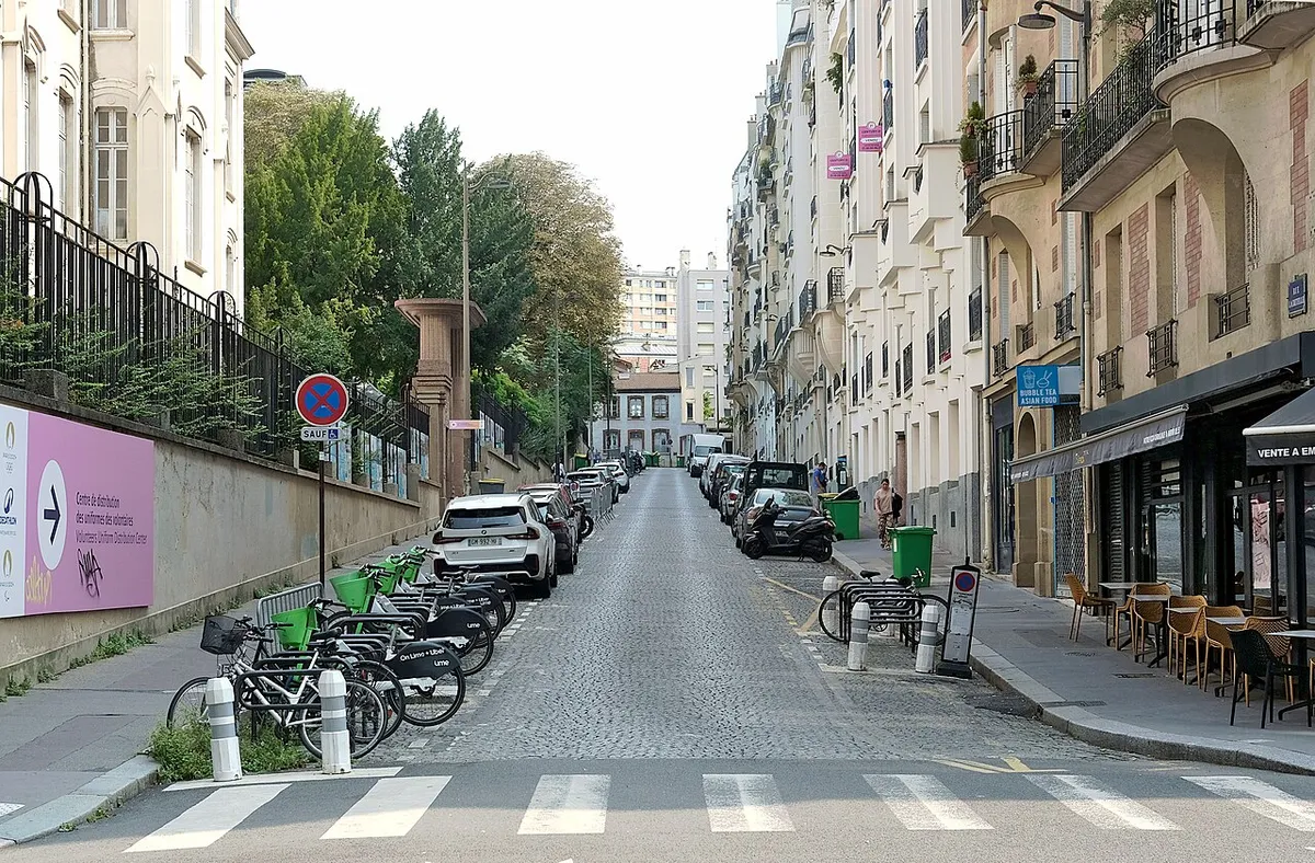 Rue Lacretelle