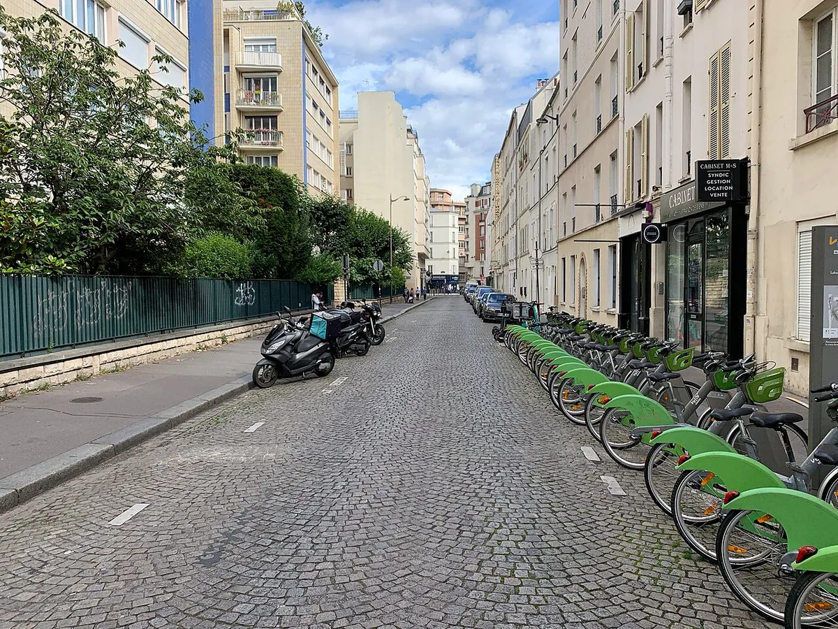 Rue Lakanal, Paris.