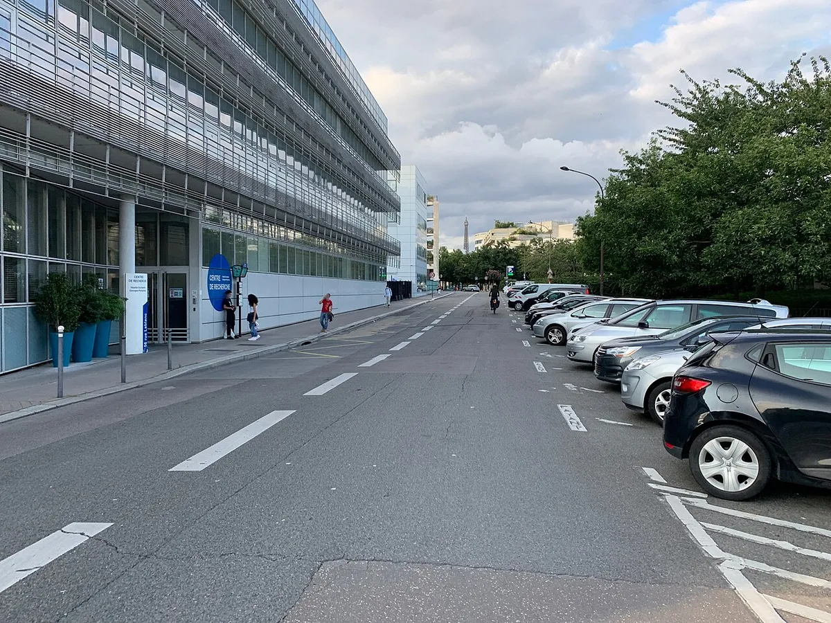 Rue Leblanc, Paris.