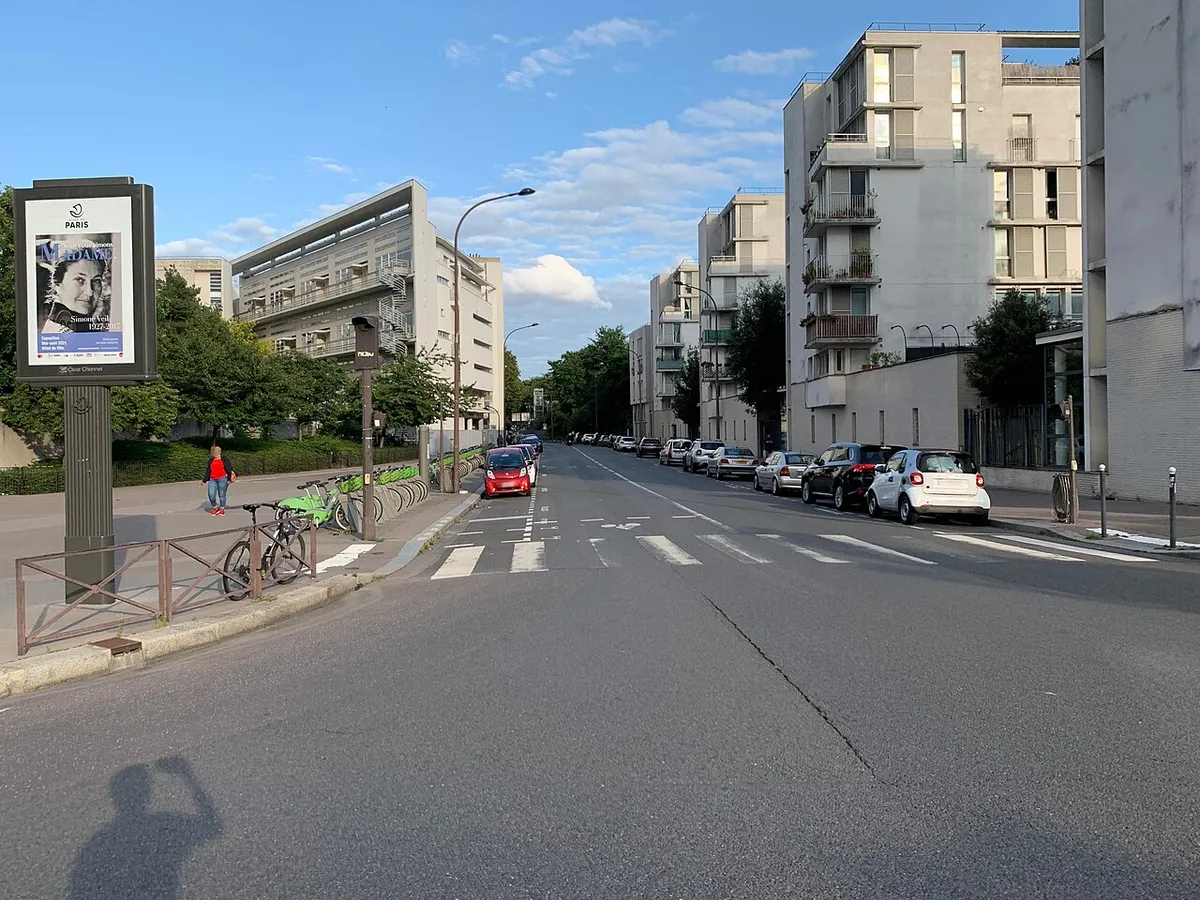 Rue Leblanc, Paris.