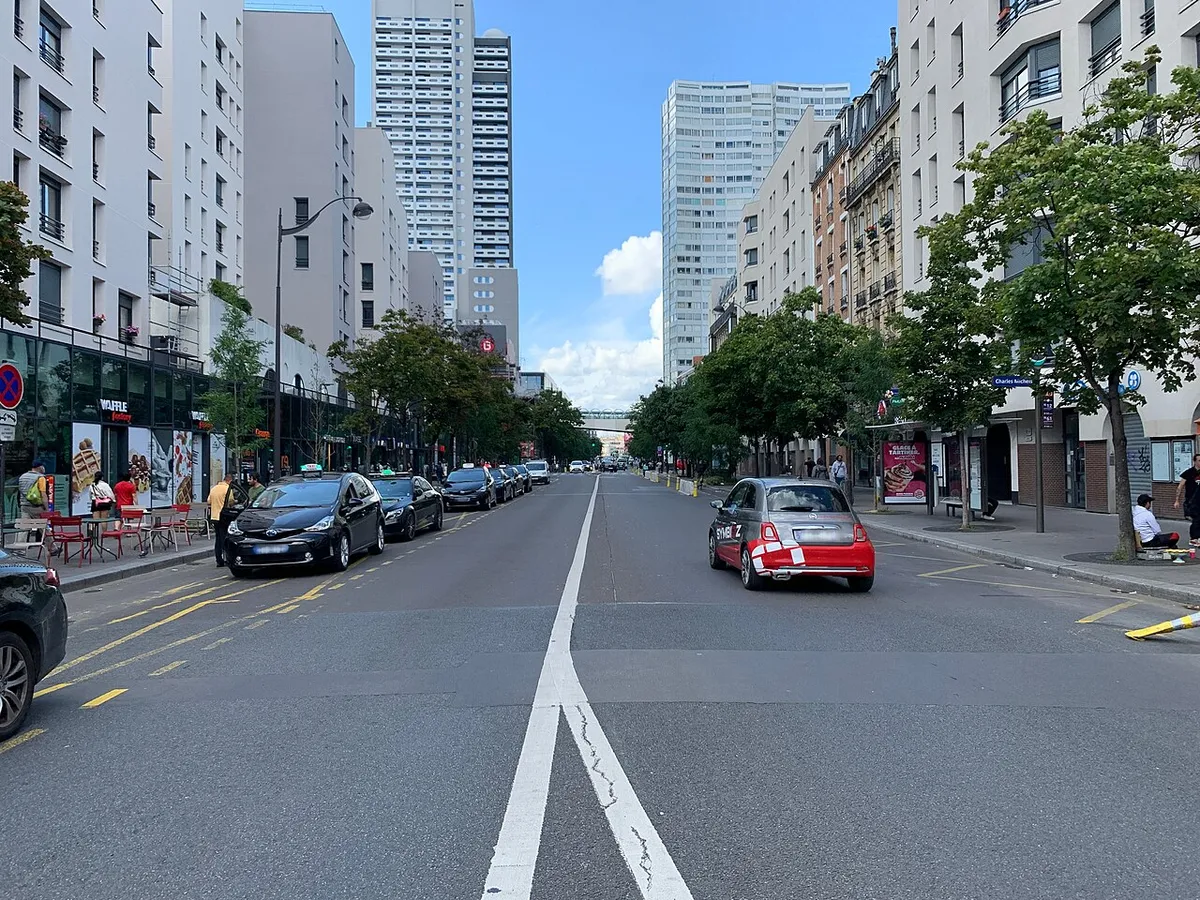 Rue Linois, Paris.