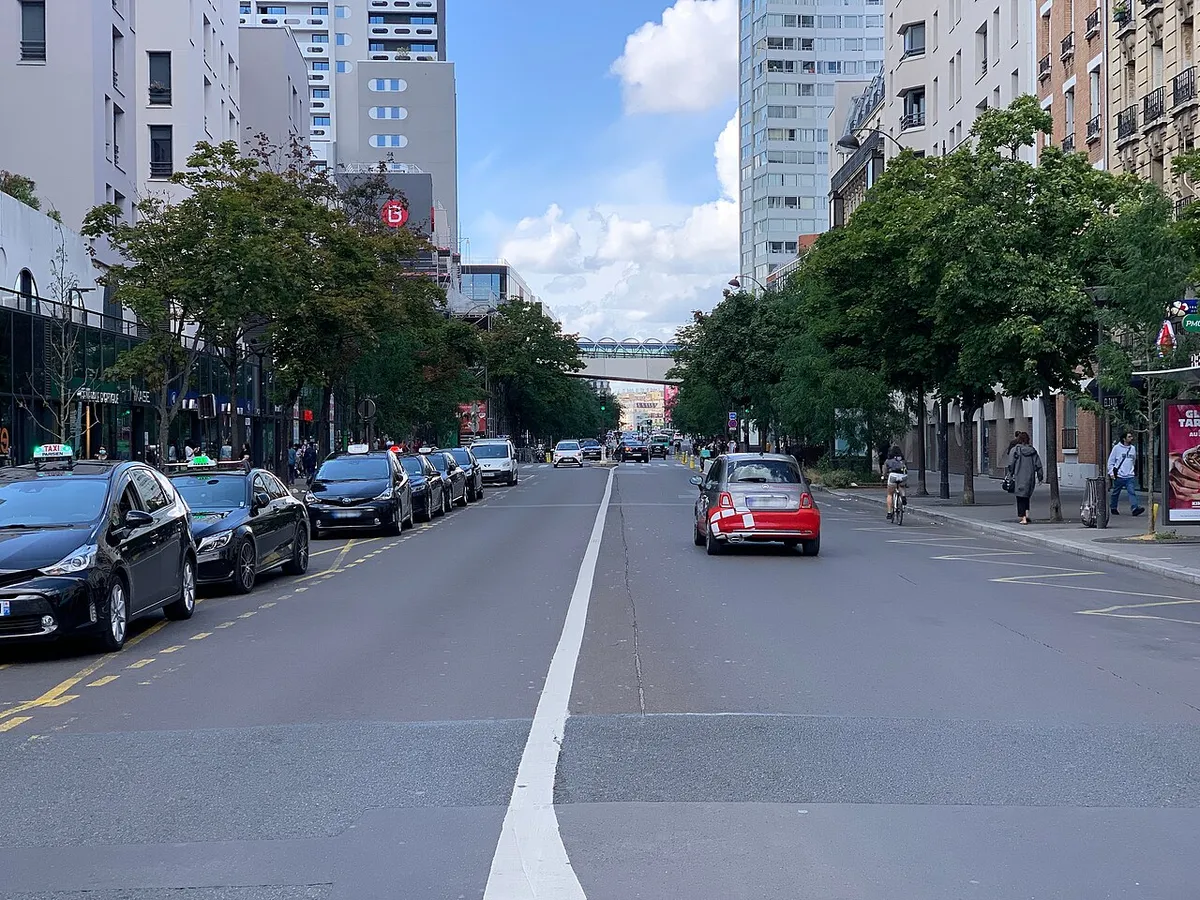 Rue Linois, Paris.