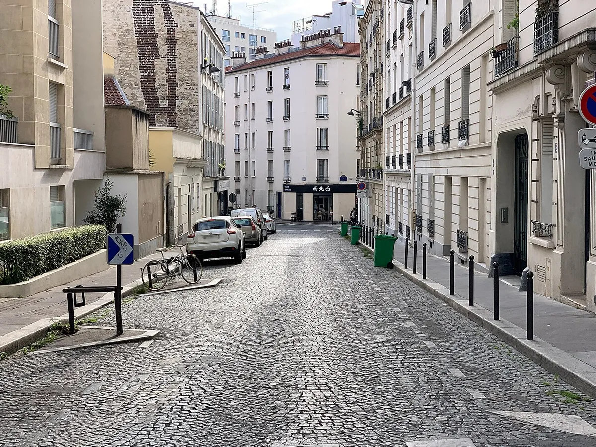 Rue Marmontel, Paris.