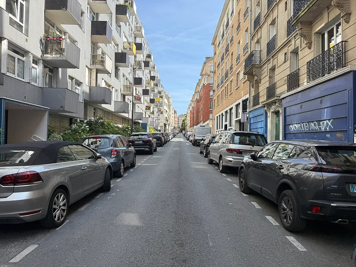 Rue Mathurin Régnier, Paris.