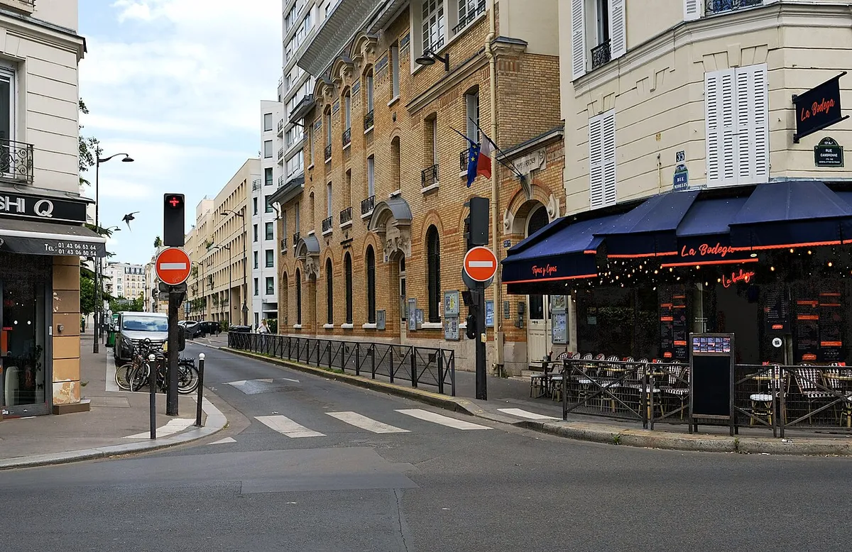 Rue Miollis (depuis la rue Cambronne)