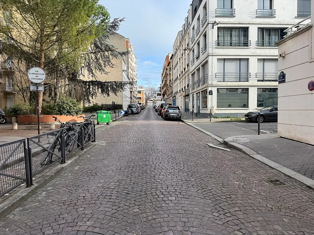 Rue Robert Lindet, Paris.