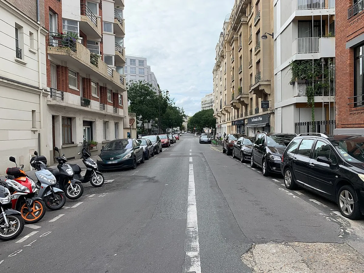 Rue Saint-Amand, Paris.