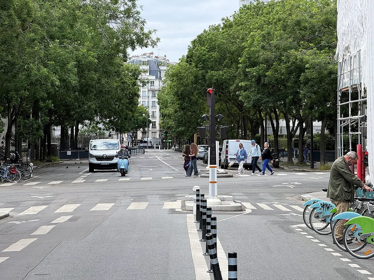 Rue Saint-Amand, Paris.