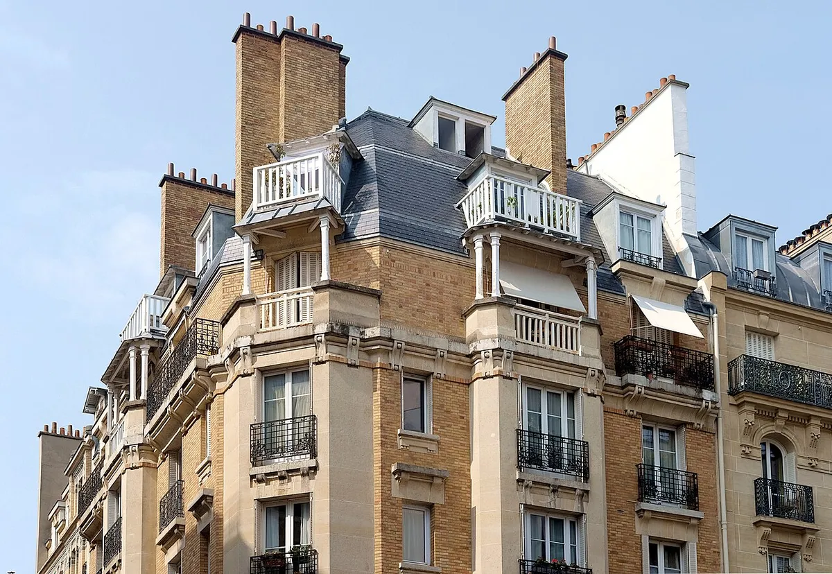 Immeuble d'angle des rues Saint-Lambert (n°35) et Blomet (n°180)