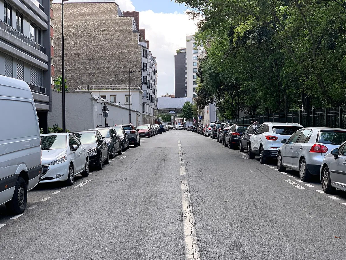 Rue Saint-Saëns, Paris.
