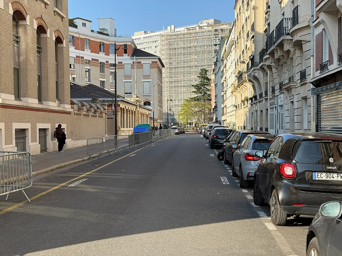 Rue Sextius Michel, Paris.