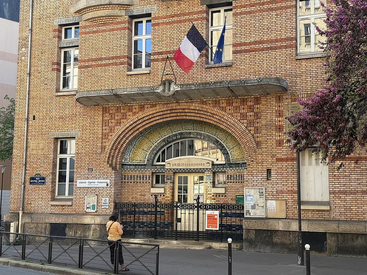 École maternelle Sextius Michel, Paris.