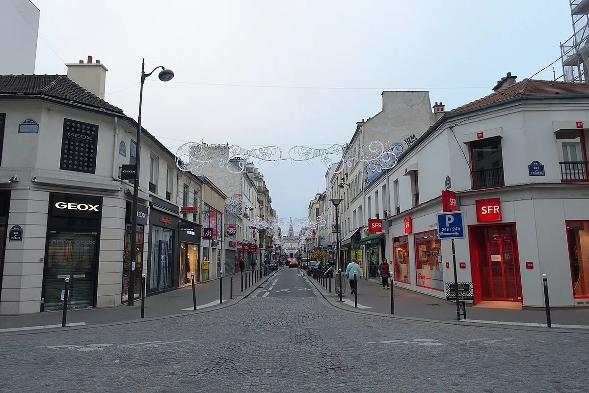 La rue du Théâtre, à Paris 15e