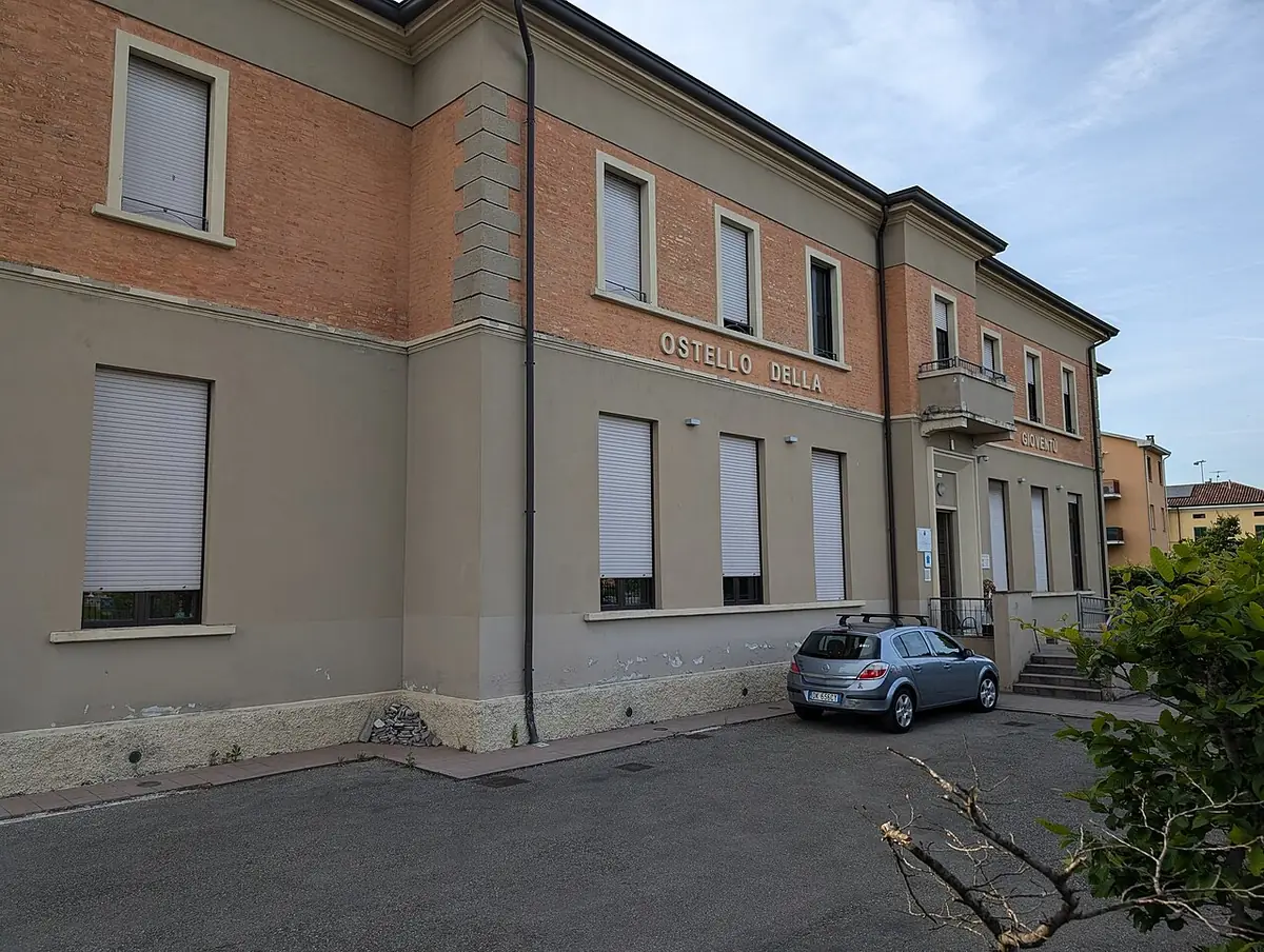 La façade de l’Ostello della Gioventù à Parme