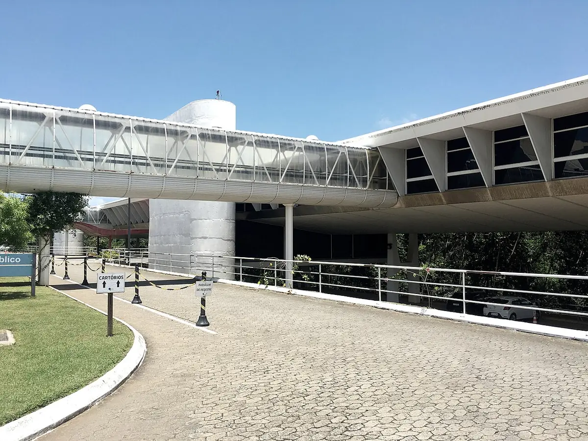 L’architecture moderniste du Tribunal régional électoral de Bahia à Salvador