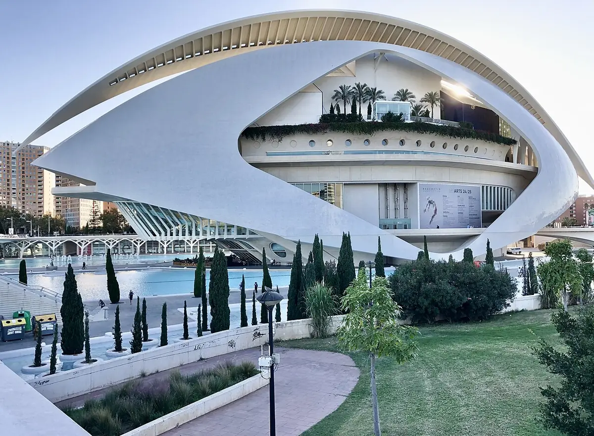 La Cité des Arts et des Sciences de Valence et son architecture futuriste