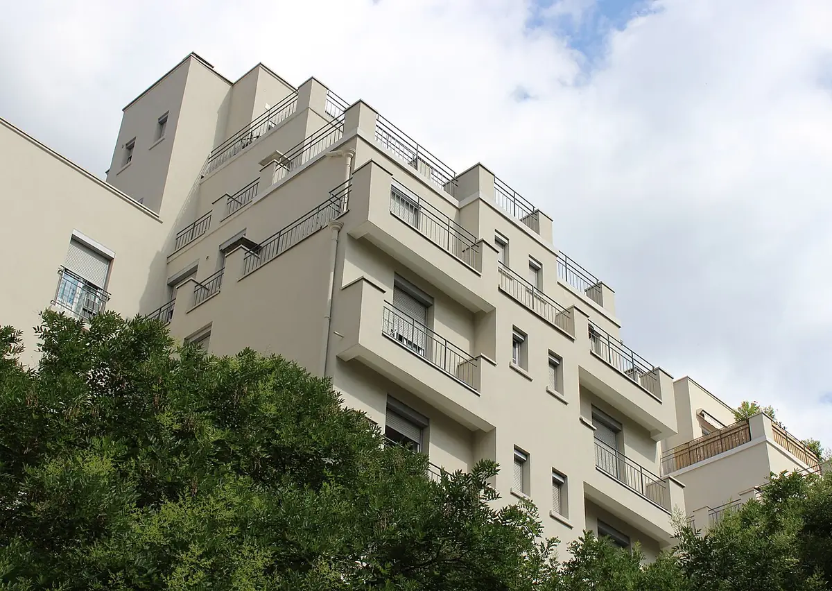Un immeuble d’habitation du quartier des Gratte-Ciel à Villeurbanne